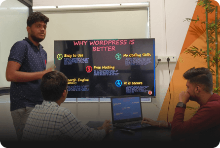 Yogesh is giving presentation on WordPress
